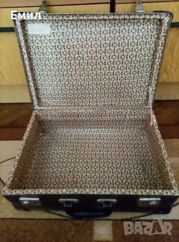 Стар куфар-45х32х14см.