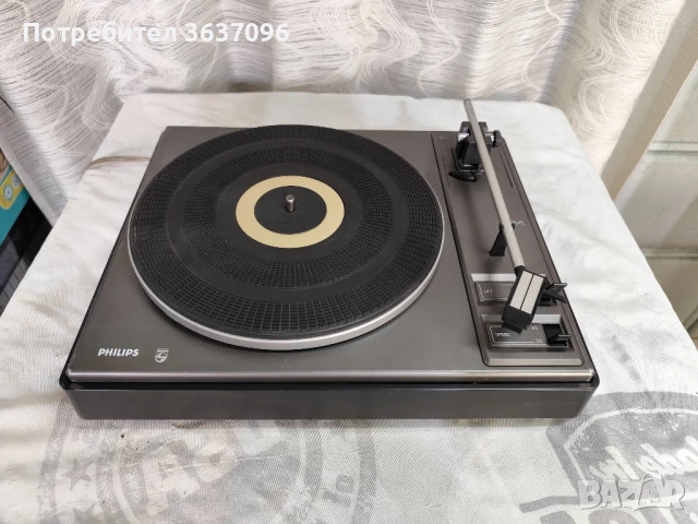 ретро грамофон Philips 224