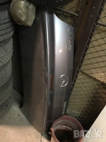 Продавам заден капак за мазда рх8 mazda RX8 без спойлер с всички емблеми и трети стоп