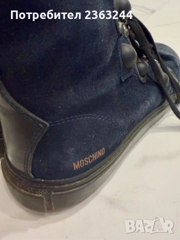 Oбувки Moschino, снимка 3 - Кецове - 51683125