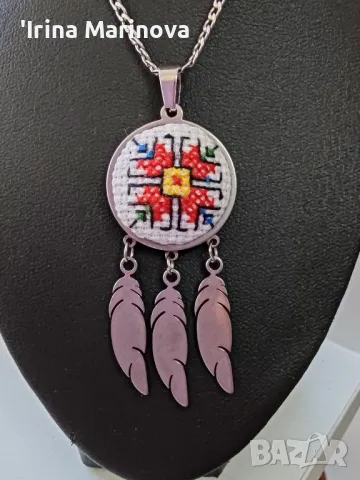 Колие с шевица , снимка 2 - Колиета, медальони, синджири - 49480586