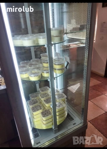 Професионална сладкарска витрина , снимка 4 - Витрини - 51751394