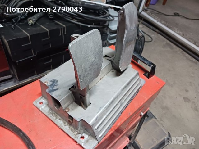 Педали за видеоигри