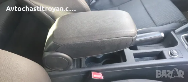 Подлакътник Audi A3 8P, снимка 1