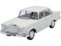 B66041218,умален модел die-cast Mercedes-Benz 220 S,W111(1959-1965),1:18, снимка 1 - Колекции - 43472806