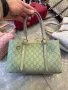 чанти GUCCİ GG EMBLEM SMALL TOTE BAG
↔️ 30 cm 🌹
↕️ 18см
, снимка 8