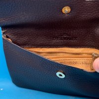 Стилен кожен портфейл Delvaux, снимка 3 - Портфейли, портмонета - 43812038