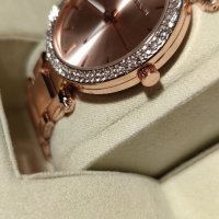 Дамски луксозен часовник Michael Kors , снимка 2 - Дамски - 37047628