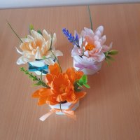 Цвете от пластичен сапун в малка кашпа, снимка 9 - Изкуствени цветя - 43700310