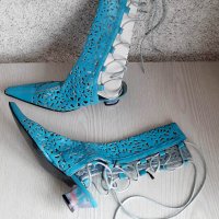 Продавам елегантни сини ботуши с нисък ток, естествена кожа, снимка 1 - Дамски ботуши - 35448127