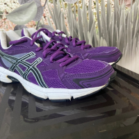 Дамски маратонки ASICS , снимка 6 - Маратонки - 44840425