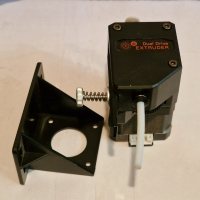 Комплект BMG Dual Drive екструдер + стъпков мотор, снимка 1 - Друга електроника - 44897811