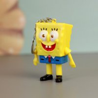 🧽 Ключодържател SpongeBob - Светещ и Пеещ ! ⚠️, снимка 1 - Други - 26685780