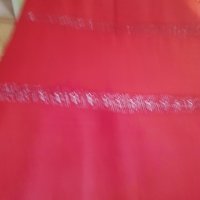Продавам вълнена тъмно червена покривка за легло с ръчно плетена дантела  , снимка 8 - Покривки за легло - 35041732
