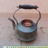 масивен бронзов чайник , снимка 3 - Антикварни и старинни предмети - 37647425