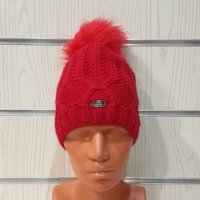 Нова зимна червена дамска шапка СилвърСтар с подплата плюш, снимка 8 - Шапки - 35510350