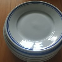 Български процелан - комплект чинии , снимка 4 - Чинии - 39202257
