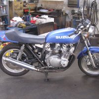 Suzuki Gs 750, за части, снимка 1 - Мотоциклети и мототехника - 32285254