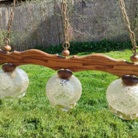 Красив дървен полилей с три красиви стъкленици, синджири и розетка , снимка 6 - Лампи за таван - 44925611