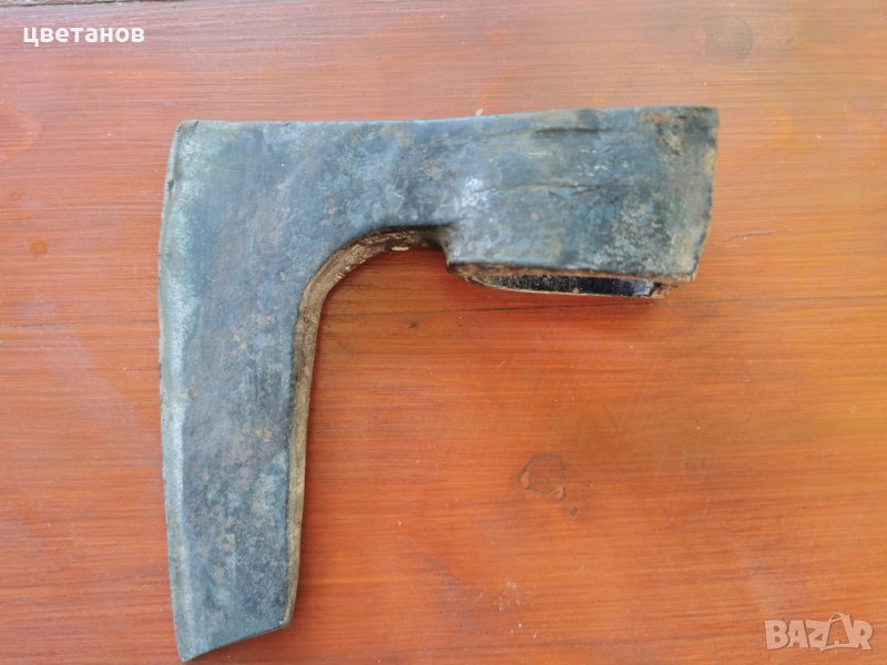 Стара брадва, снимка 1