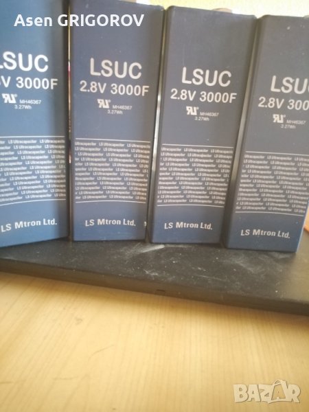 супер/ултра/ кондензатор 3000F/фарада/ 2,8V/волта/, снимка 1