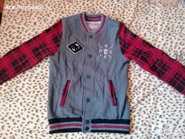 Ватиран суичър р. 150, снимка 1