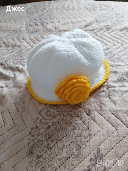 Плетена Детска шапка на една кука, снимка 1