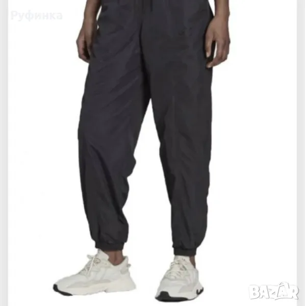 Дамско долнище Adidas, снимка 1