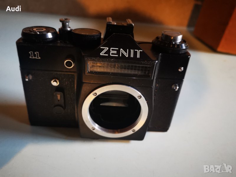 Съветски фотоапарат ZINIT 11 Производство 1980г. Цена 99лв / 0897553557 , снимка 1