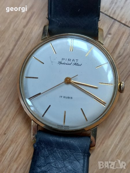 Швейцарски позлатен часовник Pirat Special flat , снимка 1
