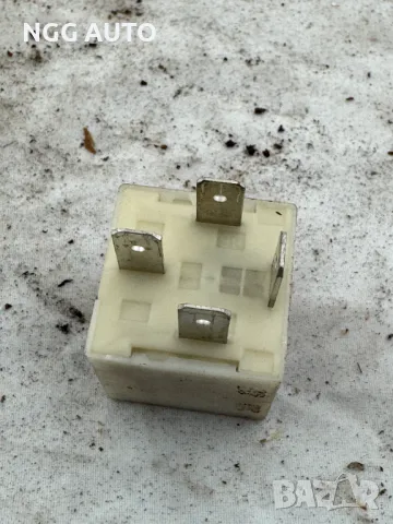 Реле 267 443919578C за VW Passat 5.5 (B5.5) 1.9TDI (AVF) , снимка 2 - Части - 47986642