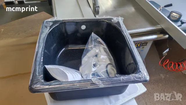 Кухненска мивка ФАТ - 51 х 51см - цвят 422 GALAXY BLACK, снимка 3 - Кухни - 47991792