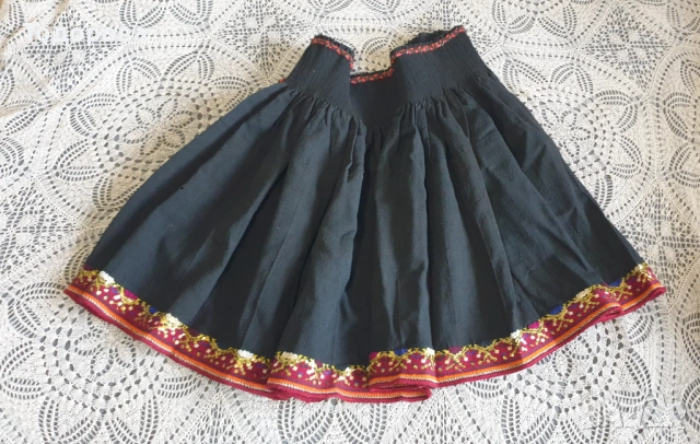 Автентична кърлянка от Хърцойска носия, снимка 4 - Антикварни и старинни предмети - 53400741