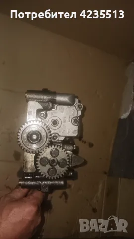 Маслена помпа за Ауди а4 б8 2.0 тди 143 коня., снимка 2 - Части - 47260514