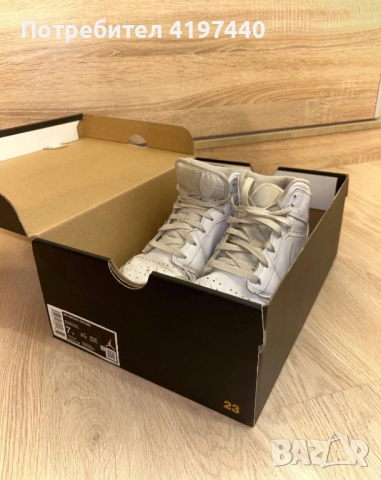 Air Jordan 1 Mid оригинални - размер 40, добро сьстояние, снимка 5 - Маратонки - 52932384