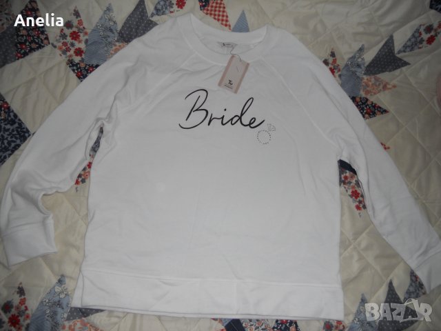 Нова Дамска Блуза с отворени страници размер М Л, снимка 1 - Блузи с дълъг ръкав и пуловери - 44046246