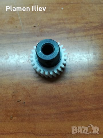 Зъбно колело за транспорт на зъбите (задвижващо се от цилиндричното) Сингер Singer,Лучник Финес , снимка 2 - Резервни части за машини - 27493376