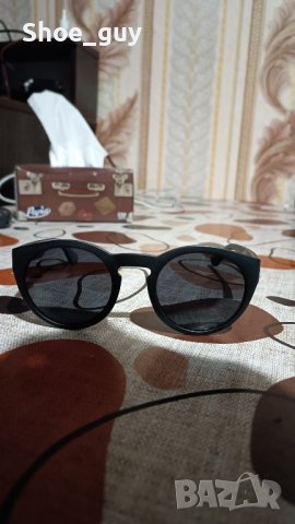 Слънчеви очила Tommy Hilfiger , снимка 4 - Слънчеви и диоптрични очила - 42978420