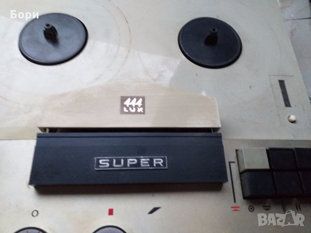 Tesla 444 LUX SUPER Магнетофон, снимка 4 - Декове - 27461381