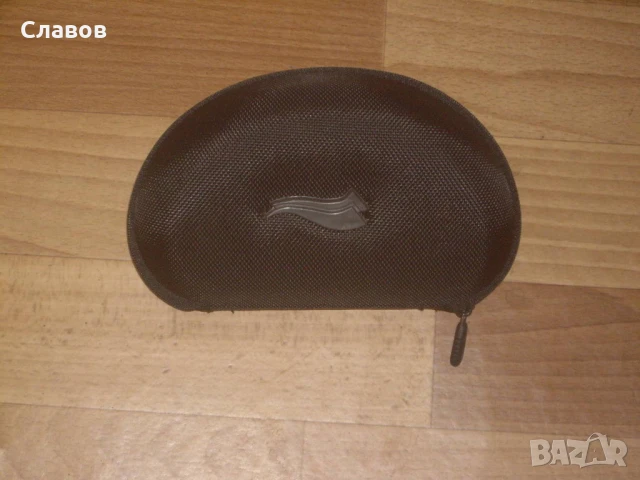 Твърд калъф за слънчеви очила с цип - НОВ