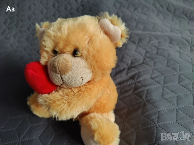 Продавам плюшена мека играчка Мече със сърце - нова, снимка 2 - Плюшени играчки - 52791112