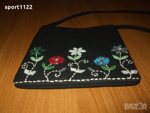 ESPRIT нова малка чантичка, снимка 4 - Чанти - 26500458