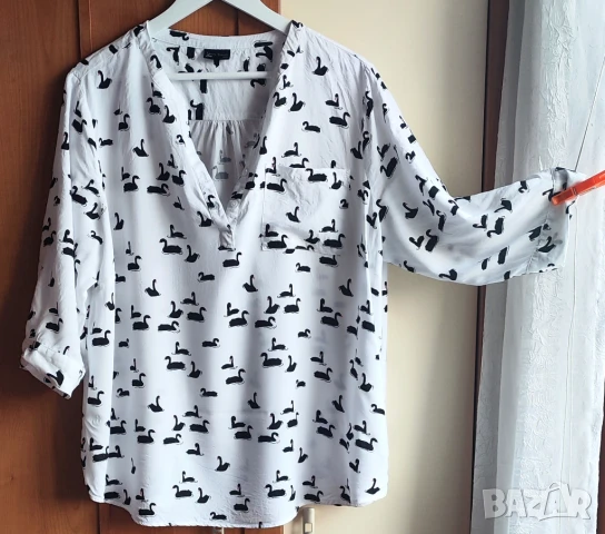 👚 Бяла дамска лятна/есенна риза с 3/4 ръкав и черни лебеди; 4XL÷6XL, снимка 1