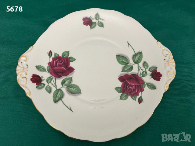 Порцеланово плато с рози