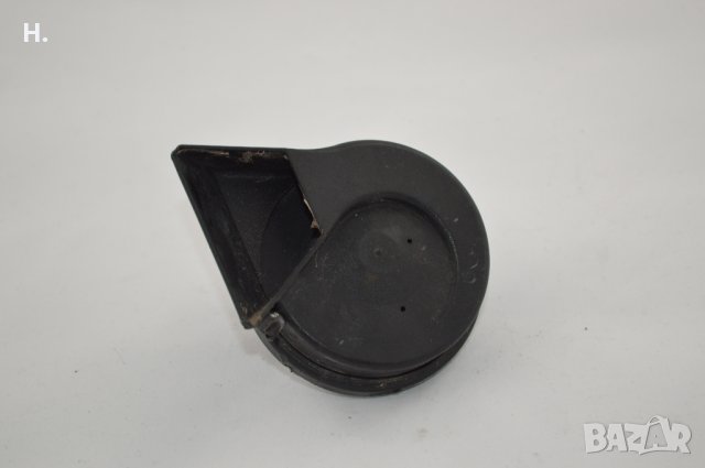 Клаксон HELLA AUDI A4 Avant (B7 8E) 2004-2008, снимка 2 - Части - 32553140