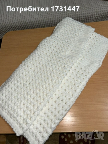 Продавам плетен елек на една кука, снимка 3 - Елеци - 53302482