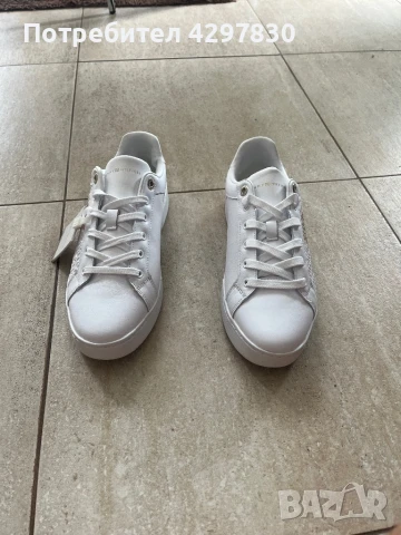 Нови женски обувки Tommy Hilfiger 40 номер , снимка 2 - Дамски ежедневни обувки - 50616566