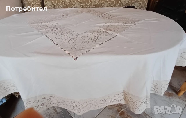 Покривка за кръгла маса с бродерия, снимка 4 - Други - 51406796