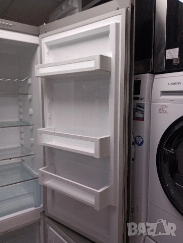 Иноксов комбиниран хладилник с фризер Liebherr с 2 години Гаранция!, снимка 3 - Хладилници - 53607903