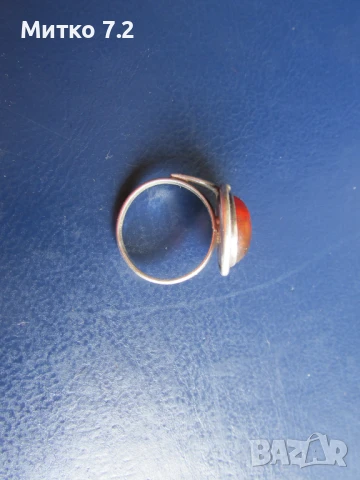 Стар сребърен пръстен с естествен кехлибар, снимка 4 - Пръстени - 50791726